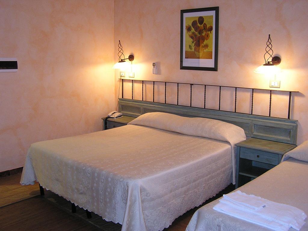 Hotel Mistral Portoscuso Εξωτερικό φωτογραφία